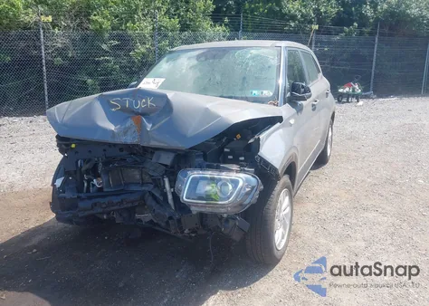 2021 Hyundai Venue Se from USA, damaged, VIN KMHRB8A39MU070289